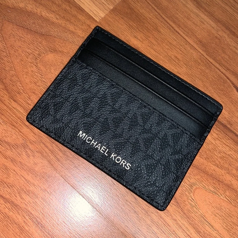 NWT Michael Kors Cooper Monogram Card Case
